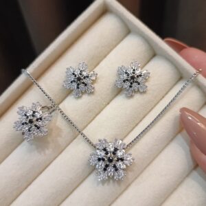 China gold locket set with ring